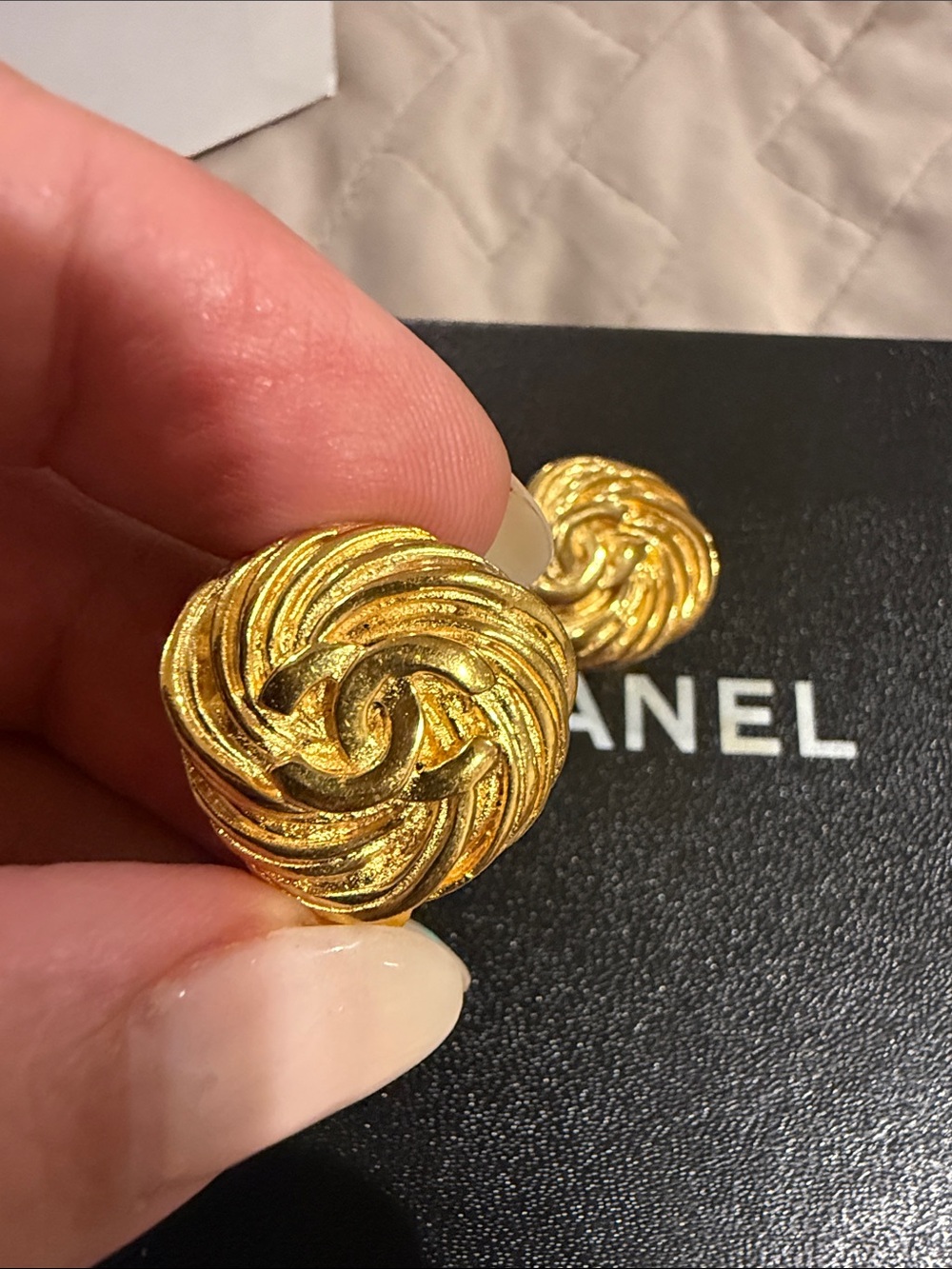 CHANEL Gold Twisted CC Clip-On Earrings - Picture 2 of 6